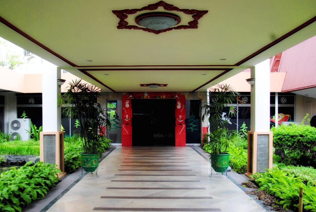 Sahid Kawanua Hotel Manado Ngoại thất bức ảnh