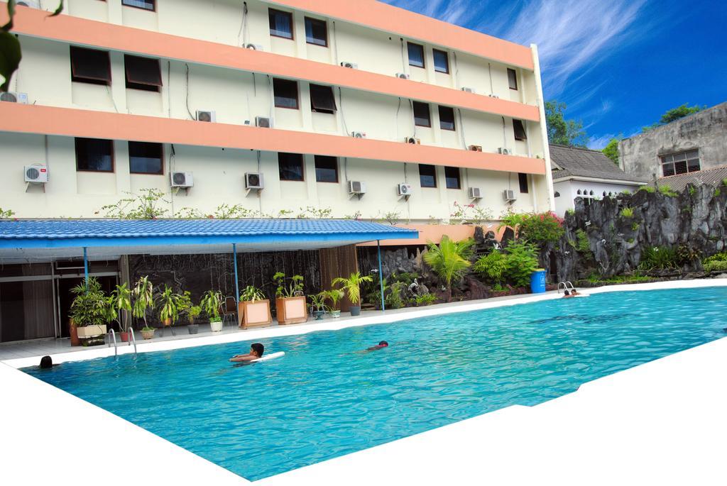 Sahid Kawanua Hotel Manado Ngoại thất bức ảnh