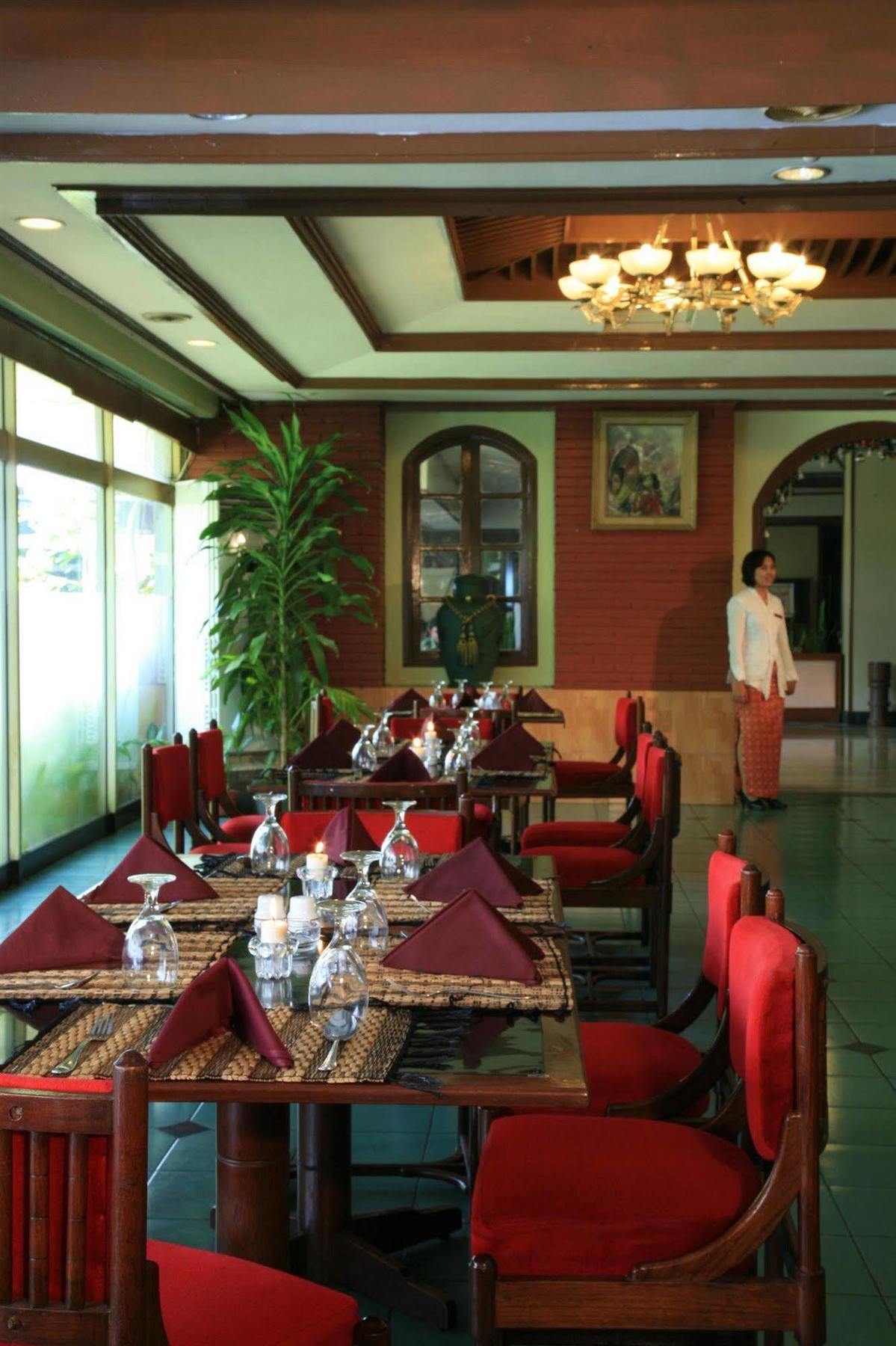 Sahid Kawanua Hotel Manado Ngoại thất bức ảnh